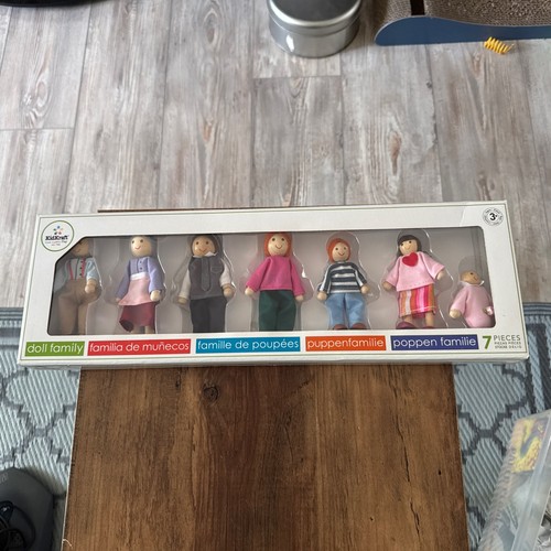 Kidkraft dolls house - dolls,