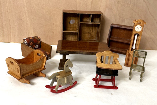 Various wooden dolls house - wooden,