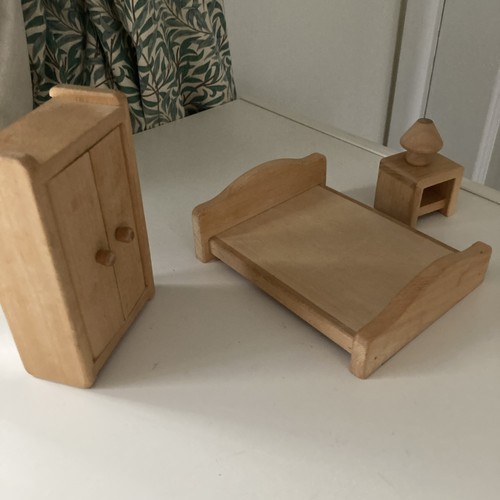 Wooden dolls house bedroom set - dolls,